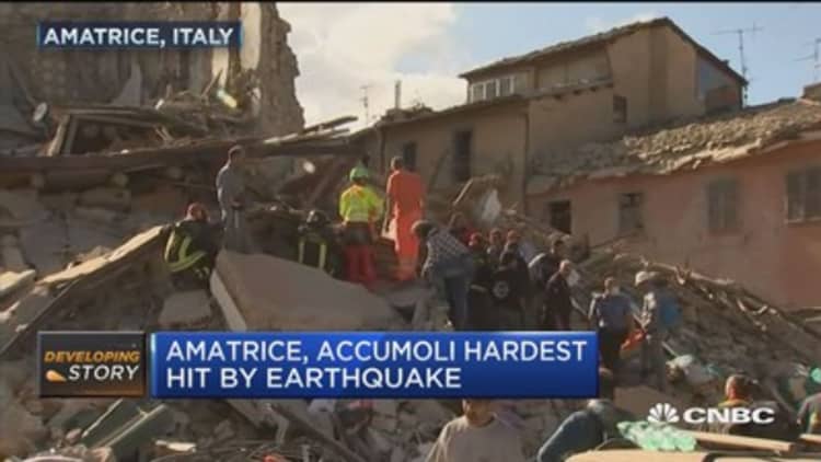 Towns in ruins after earthquake strikes Italy