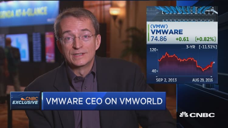 VMware pushes for cross-cloud integration 