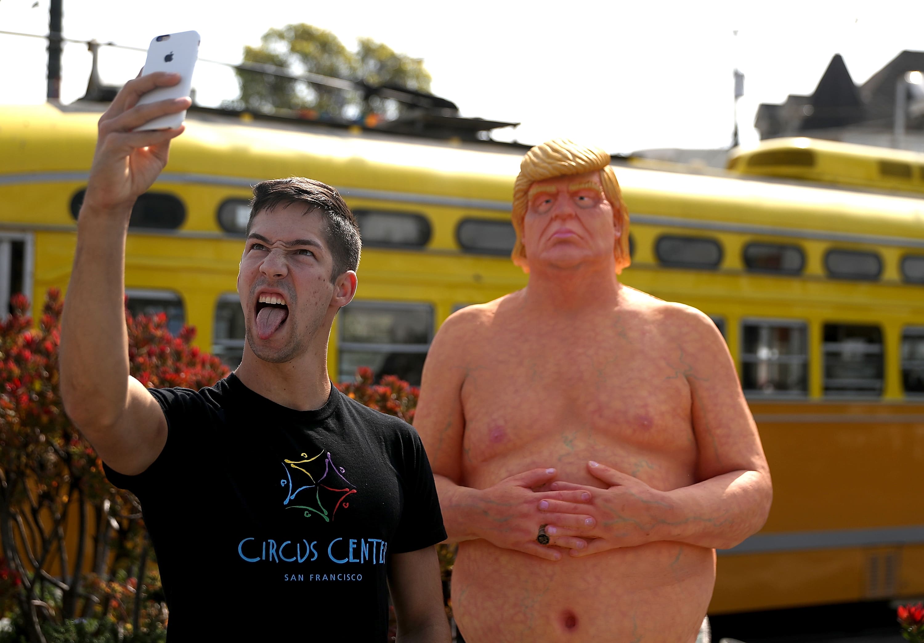 Naked Donald Trump statue to be sold in