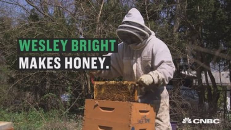 How to turn a vacant lot into money ... with honey