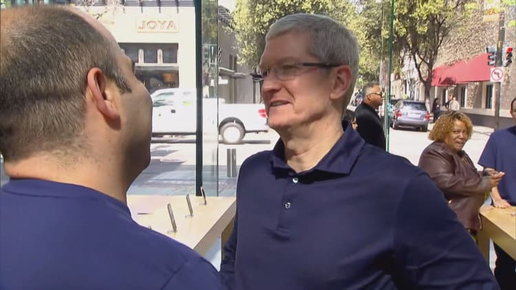 Apple CEO says cash will return to US