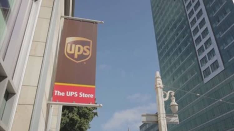 UPS to raise rates by 4.9%