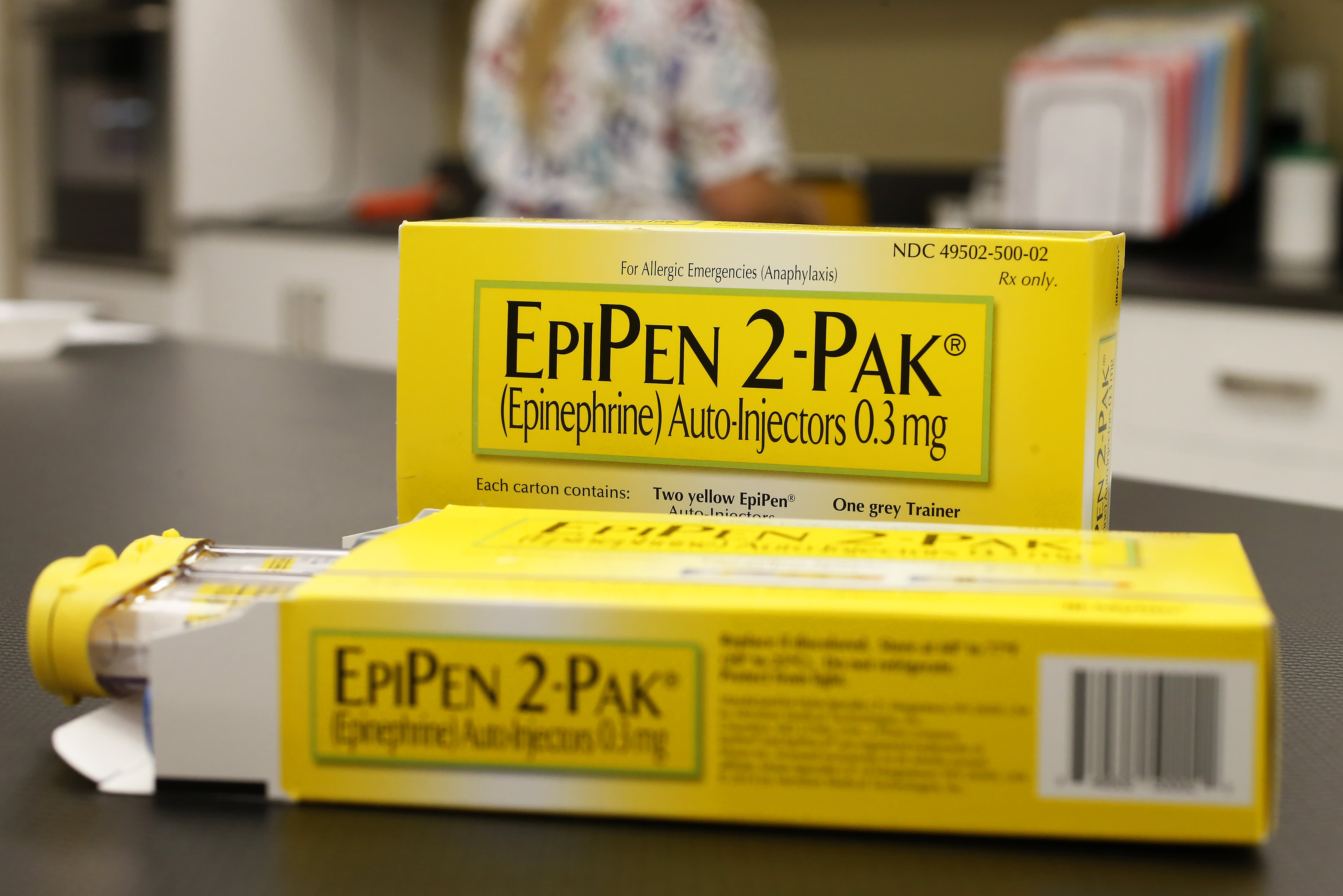 New York attorney general launches antitrust probe of Mylan's EpiPen  contracts
