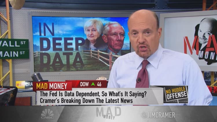 Cramer: Federal Reserve looking 'dumb and dumber' — prepare for the worst