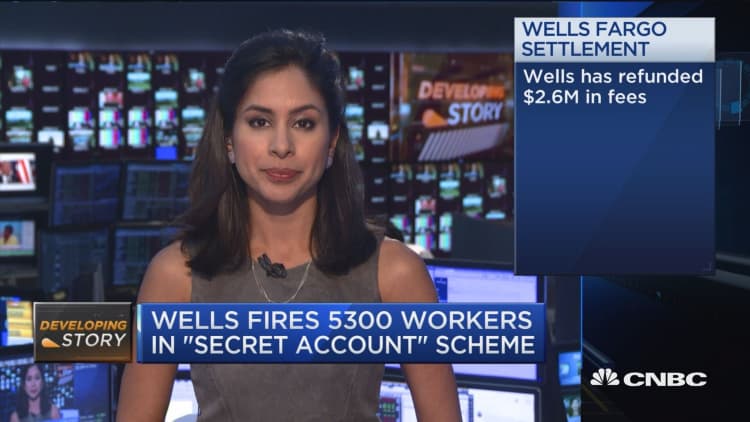 Wells Fargo fires 5,300 workers in 'secret account scheme'