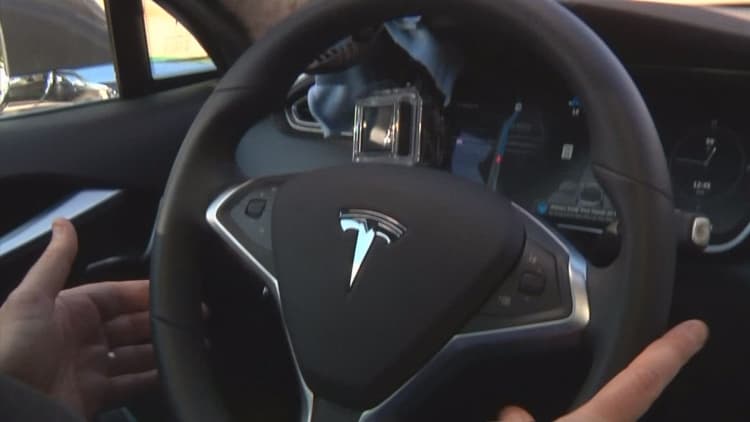 Tesla upgrades autopilot mode