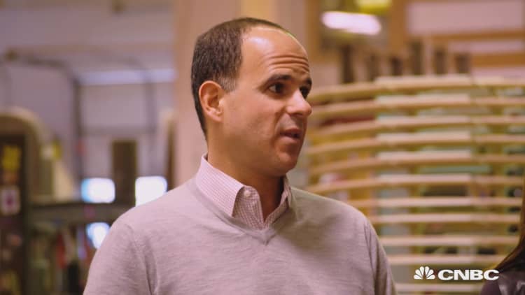 Marcus Lemonis: Why working for someone else is the key to being successful 