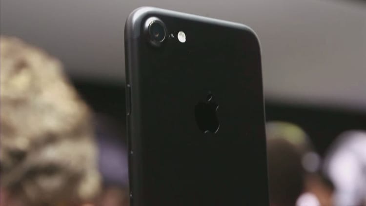 The iPhone 7 reviews are in: Here's a closer look