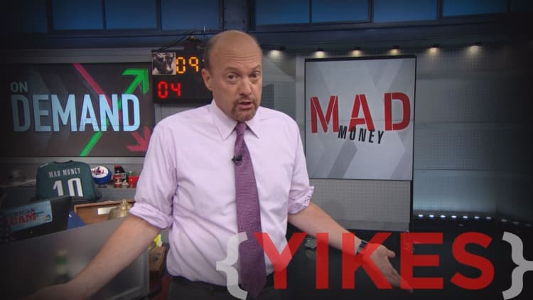 Cramer Remix: Price of oil is manipulated and bogus