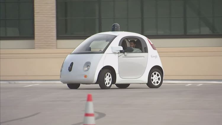 US issues new guidelines for self-driving cars