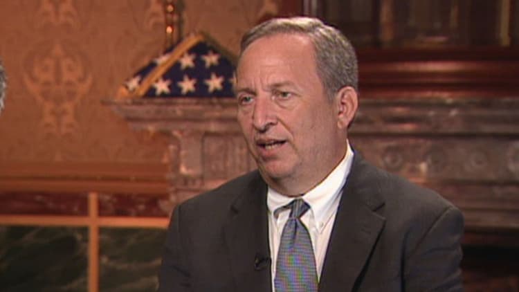 Larry Summers goes on a Twitter rant over Fed