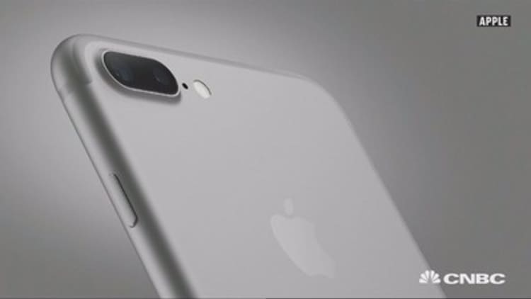 Apple's iPhone 7 more expensive to make: IHS Markit