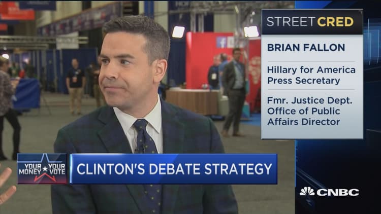 How is Clinton prepping for debate?