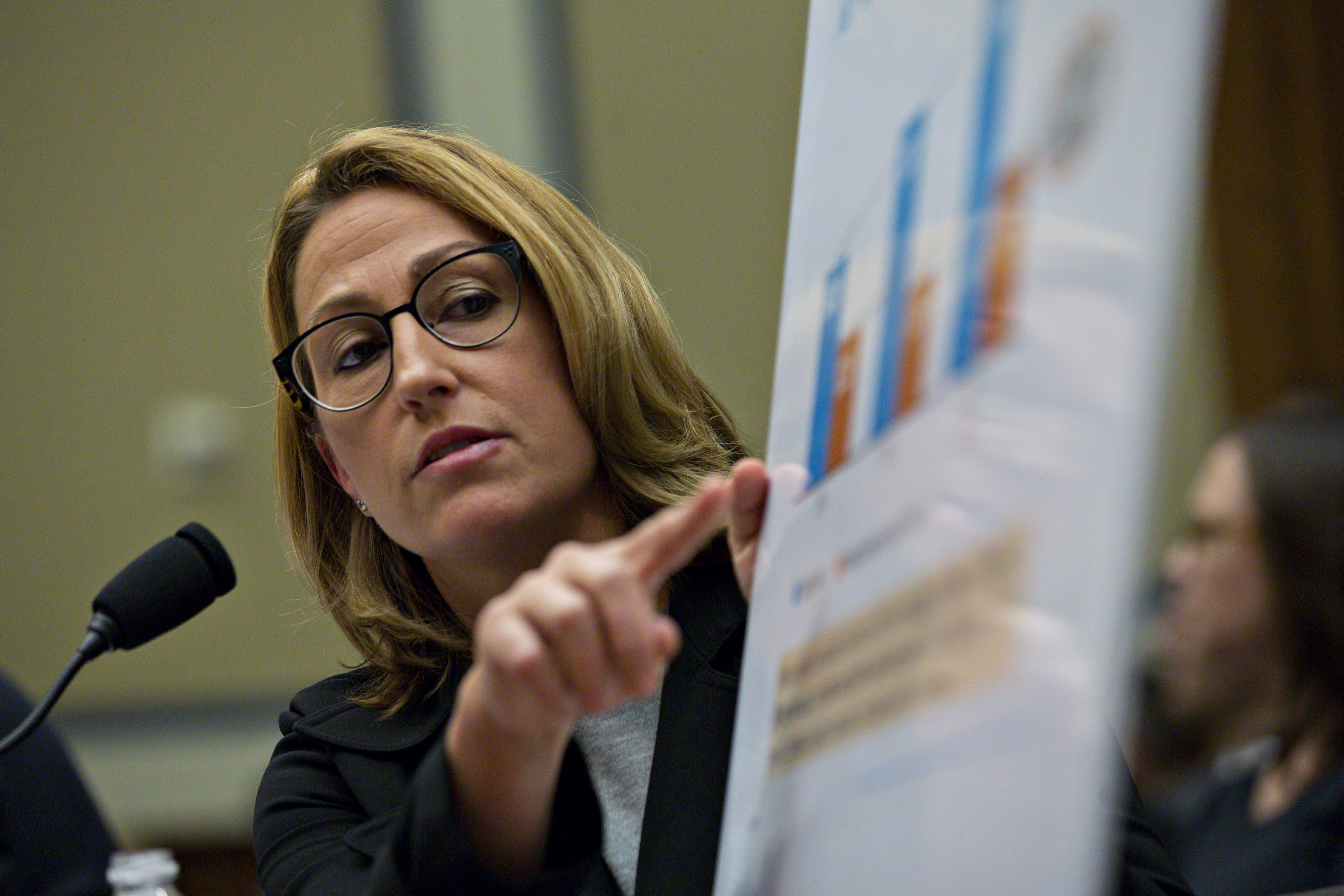 Lawmaker Cummings: 'We don't believe' Mylan on new profit numbers for EpiPens4000 x 2667