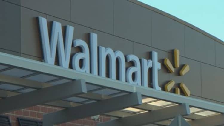Wal-Mart may invest in Indian online retailer Flipkart