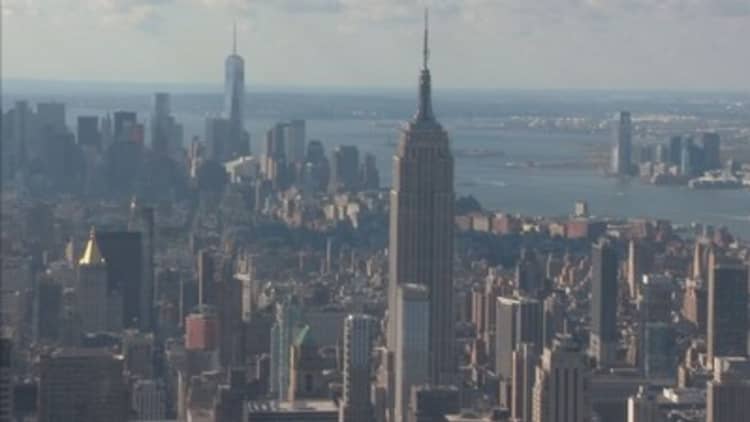 Manhattan real estate sales slip 19%
