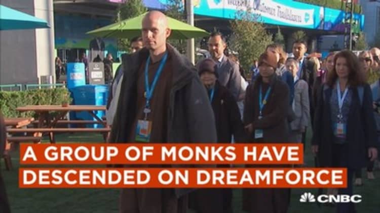 Monks teach mindfulness to techies at Dreamforce