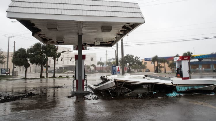 Hurricane death toll rises to 19 in US