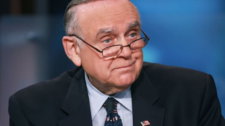 Billionaire investors didn't get rich by using index funds, Leon Cooperman says