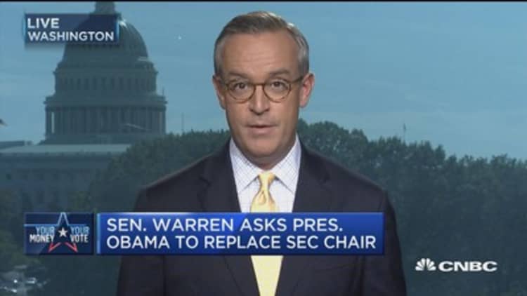 Sen. Warren asks Pres. Obama to replace SEC chair