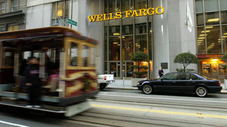 Wells Fargo likely to toss 2016 top exec bonuses: DJ