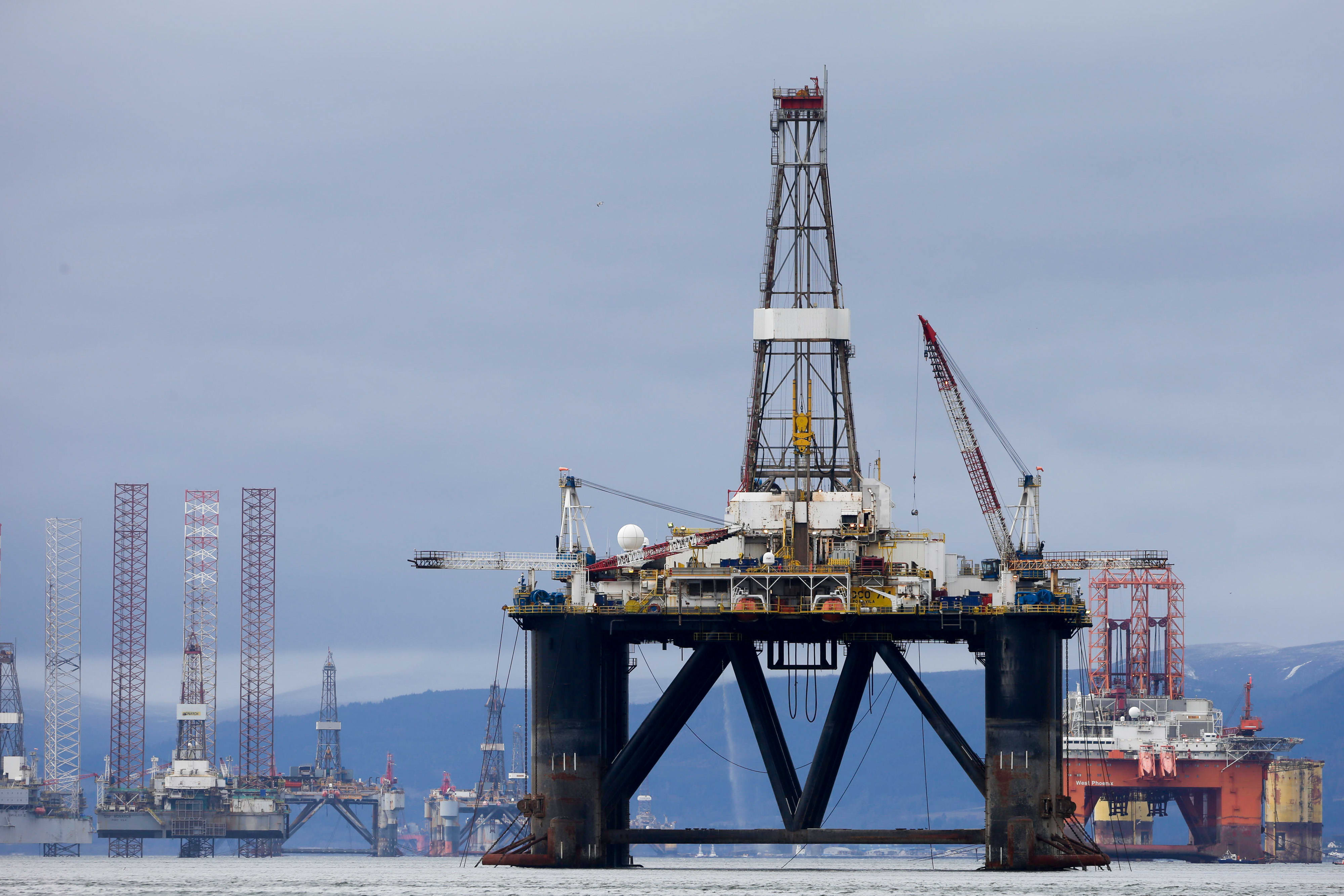 Oil price 'meltdown' puts offshore drillers 'back to ...