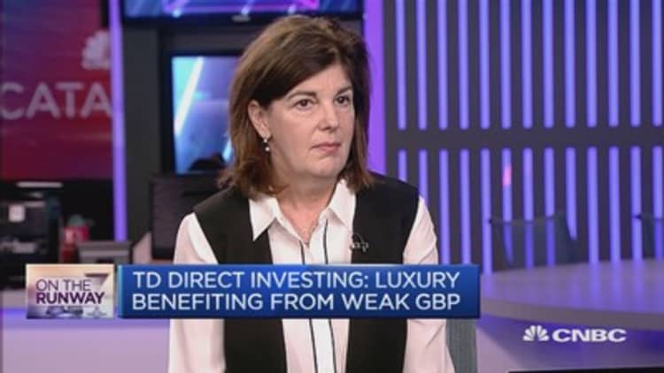 Everybody who is middle class wants luxury: Analyst