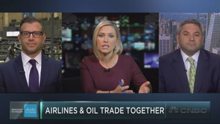 Market mystery: Oil and airlines move together 