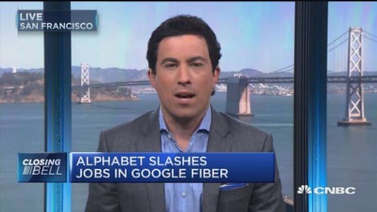 Alphabet slashes jobs in Google Fiber