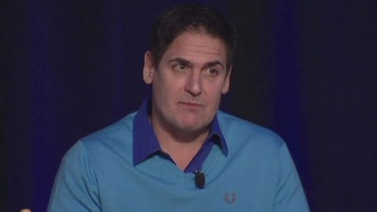 Mark Cuban supports merger of AT&T and Time Warner
