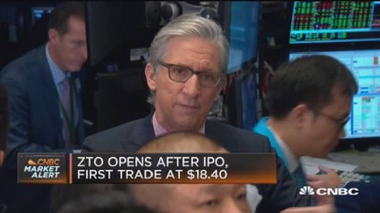 ZTO opens after IPO, first trade at $18.40