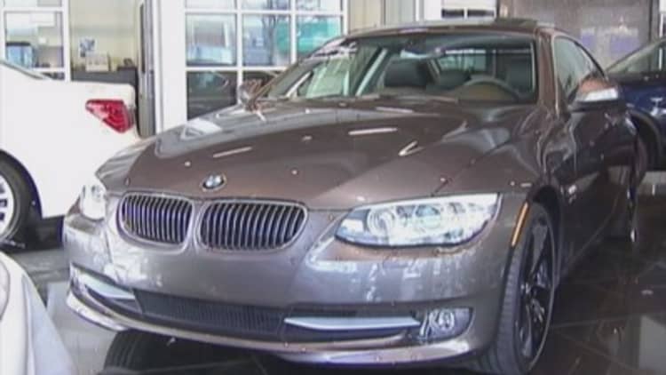 BMW recalls 136k cars in US over safety issue