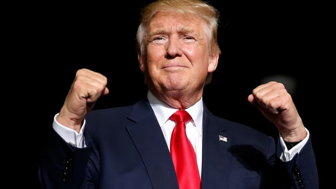 RT: Donald Trump, happy and fists up