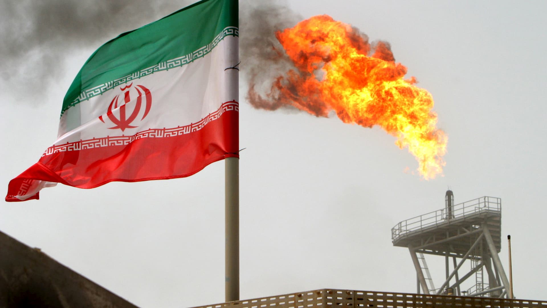 U.S. crude oil hovers near  after Iran says it will not escalate conflict with Israel