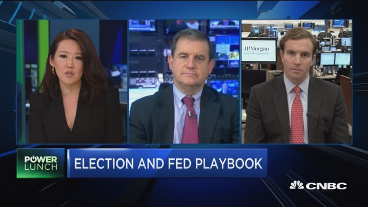Election-proof portfolio: Finding safety in markets