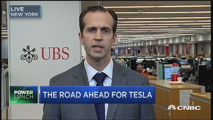 UBS: Tesla's bid for SolarCity an unneeded distraction