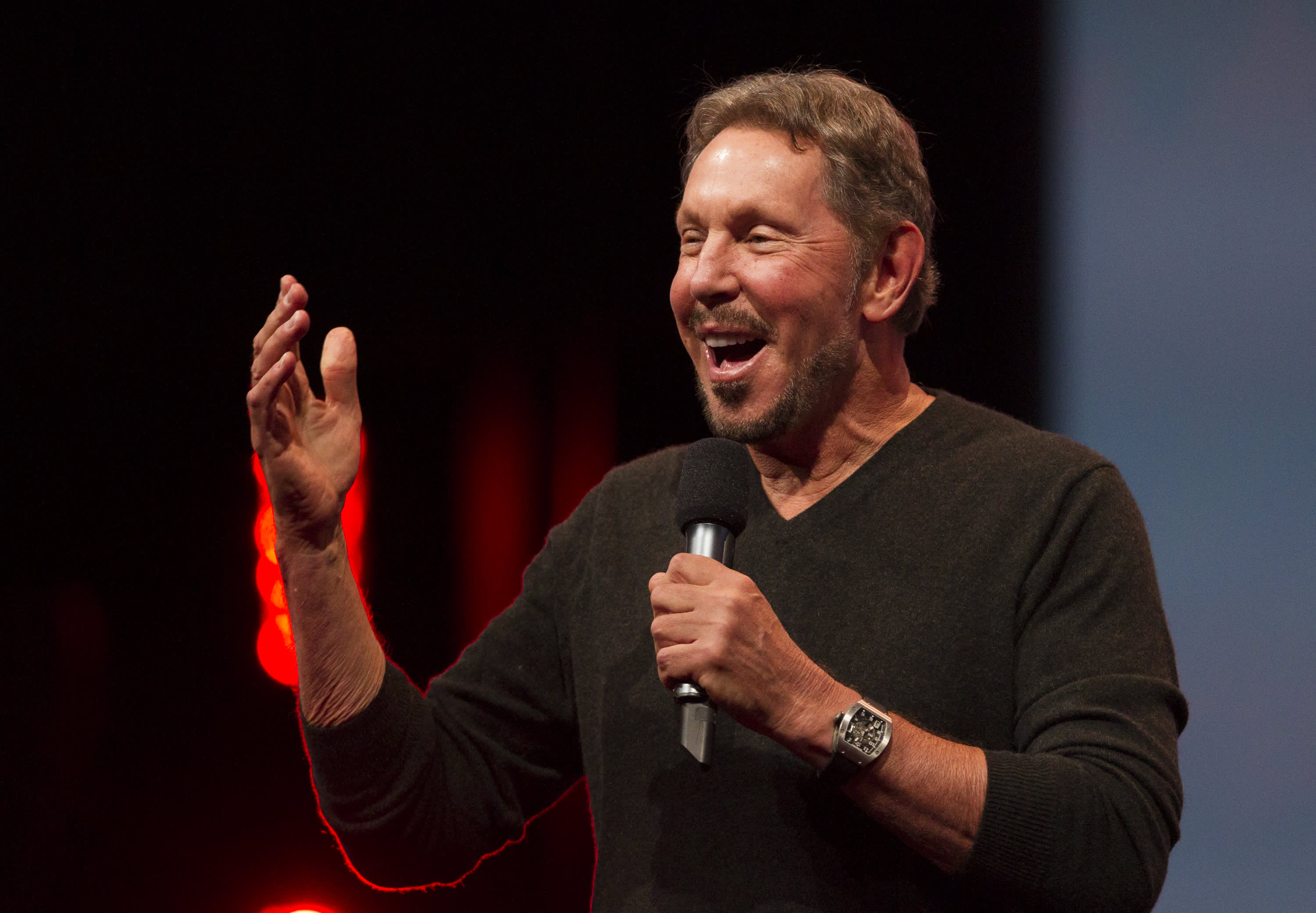 After AWS outage, Larry Ellison says Oracle’s cloud never ‘goes down’