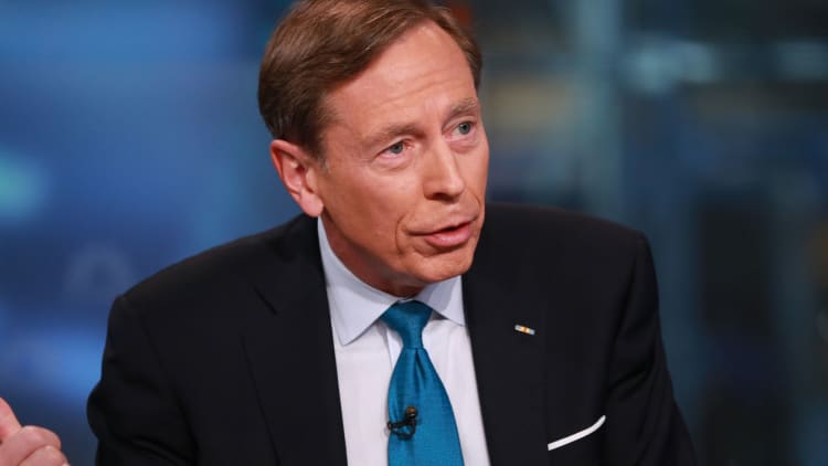 Retired Gen. Petraeus advocates for a expeditious and orderly transition of power