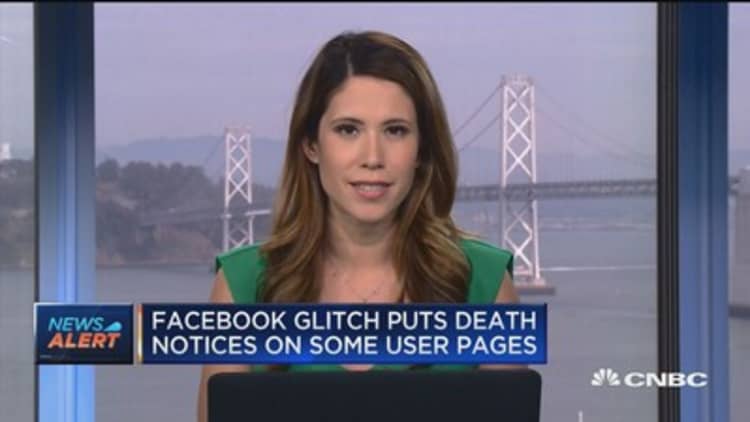 Facebook glitch puts death notices on some user pages