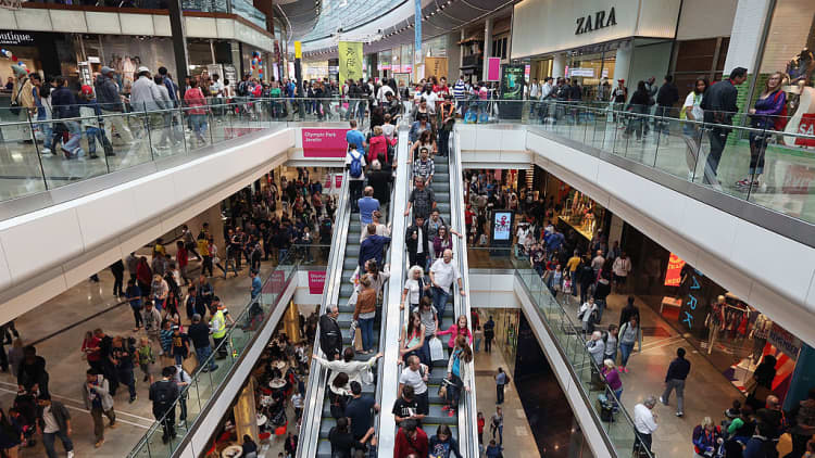 Retail sales rise in April