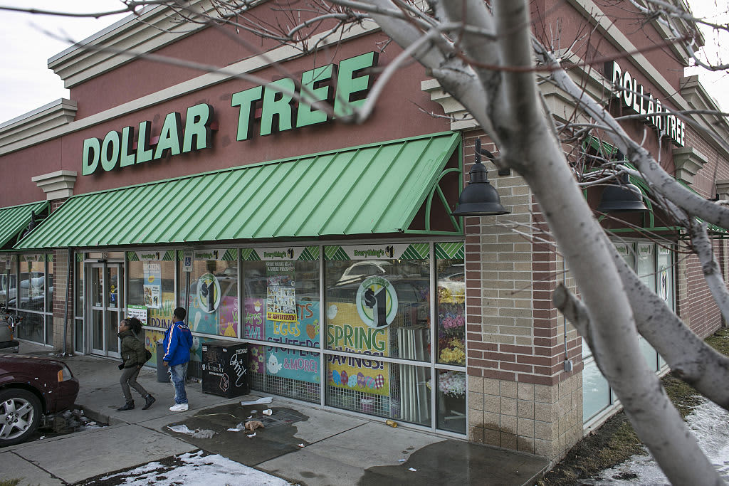 Dollar Tree to close up to 390 Family Dollar stores, reports $2.3 billion loss