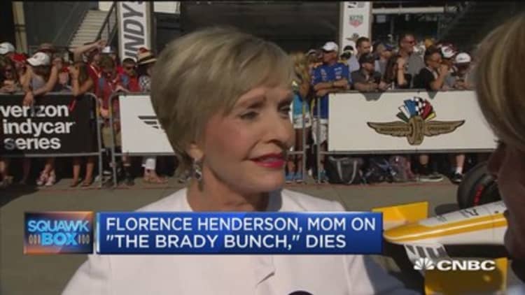 Florence Henderson, The Brady Bunch mom, dies