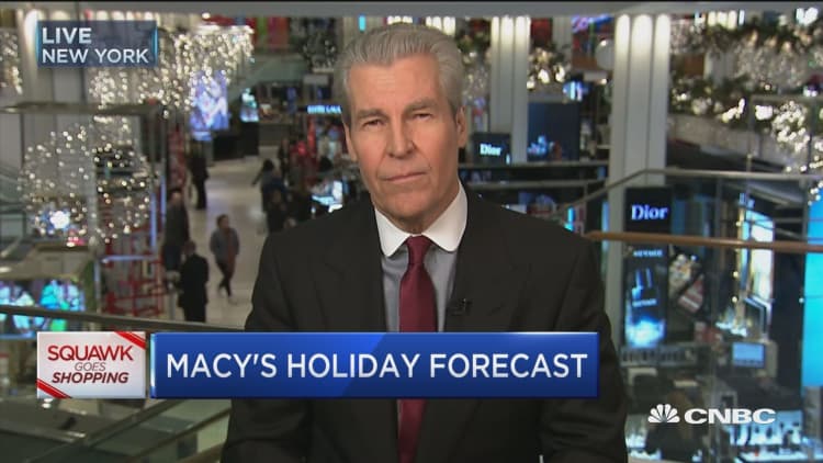 Macy's CEO: Black Friday producing 'steady crowds'