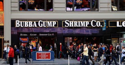 You'll soon be able to earn bitcoin by eating at Bubba Gump Shrimp or Morton's