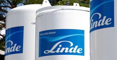 Linde's guidance leaves investors wanting more. We're saying thanks to the sellers