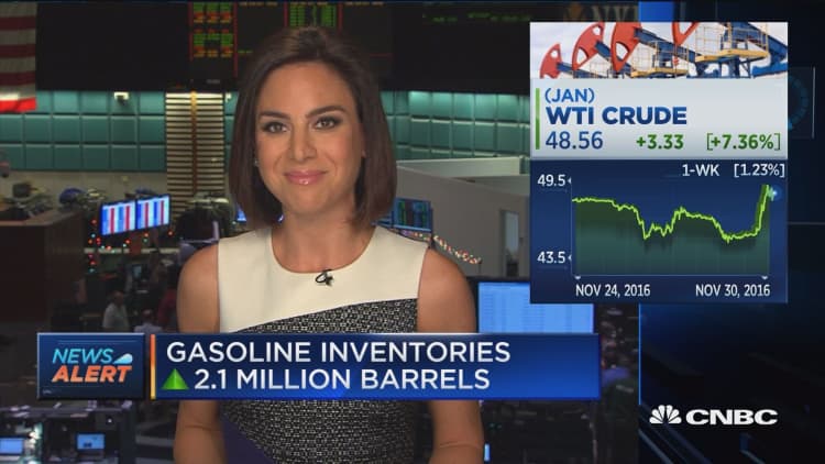 Crude oil inventories down 884,000 barrels