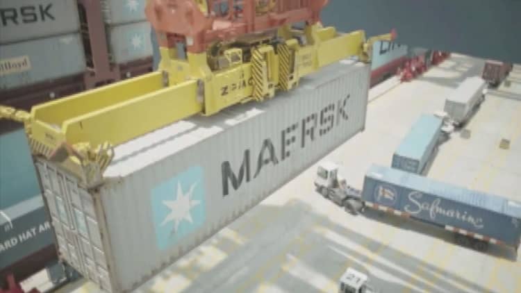 Maersk snaps up smaller rival Hamburg Süd
