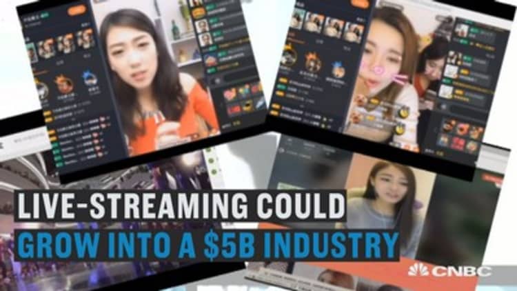 China's millennials are live-streaming their every move