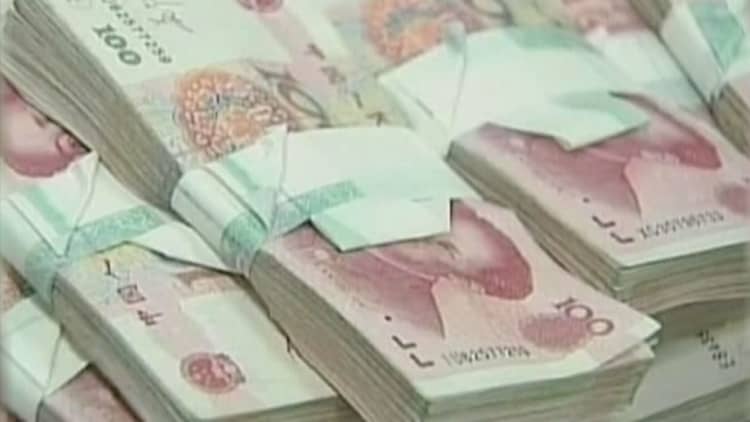 China's yuan never suffered sharp fall overnight