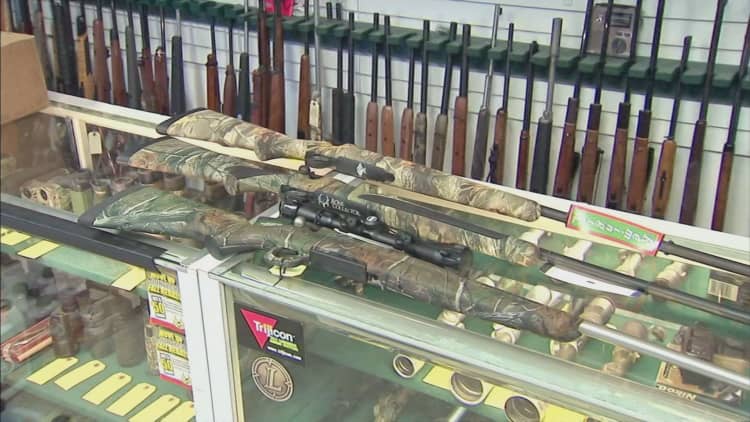 Remington hits back at rifle settlement critics